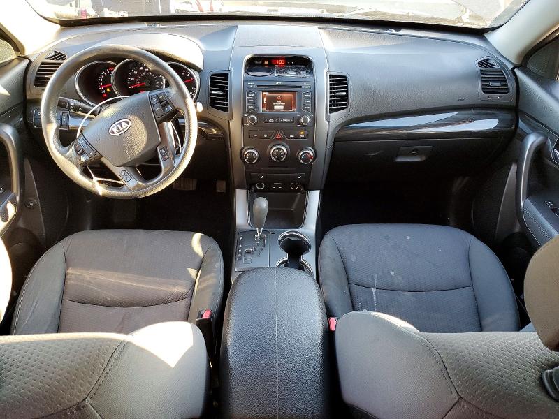 Photo 8 from auction – 2013 KIA SORENTO LX with VIN 5XYKT3A69DG350344