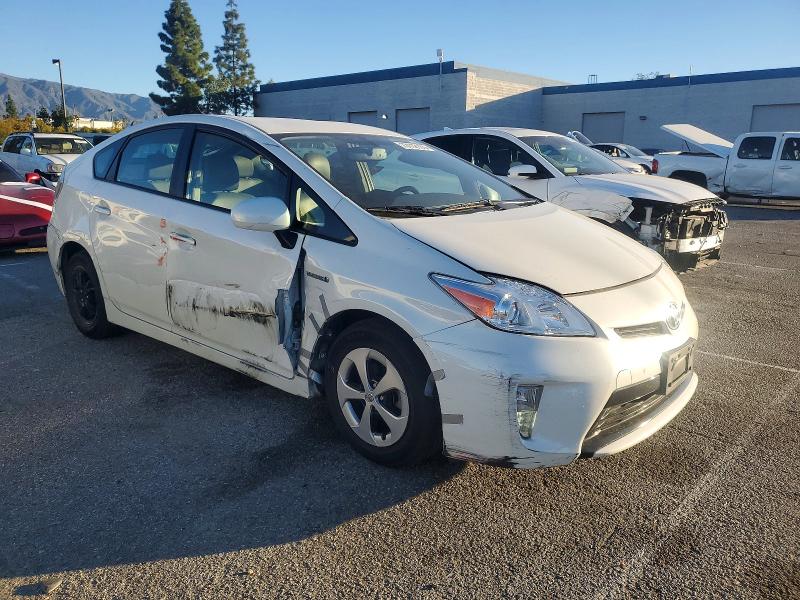 Photo 4 from auction – 2013 TOYOTA PRIUS with VIN JTDKN3DU5D5587264