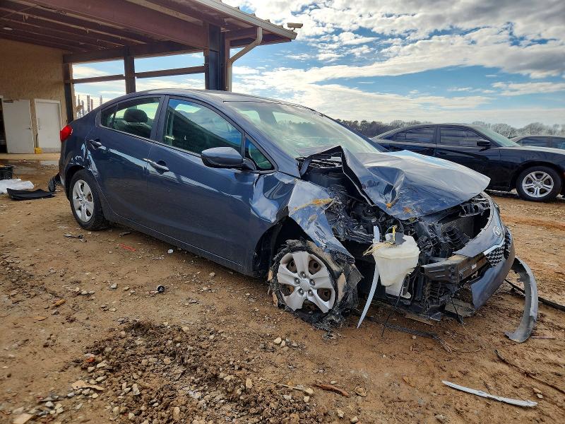 Photo 4 from auction – 2016 KIA FORTE LX with VIN KNAFK4A60G5570024