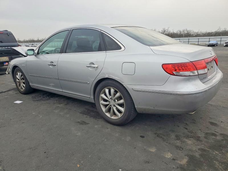 Photo 2 from auction – 2006 HYUNDAI AZERA SE with VIN KMHFC46F16A057231