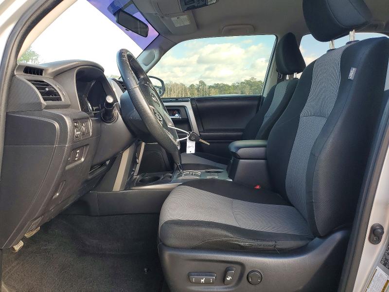 Photo 7 from auction – 2017 TOYOTA 4RUNNER SR with VIN JTEZU5JR3H5153018