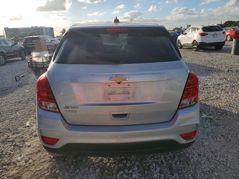 Photo 6 from auction – 2020 CHEVROLET TRAX with VIN KL7CJKSB3LB327082