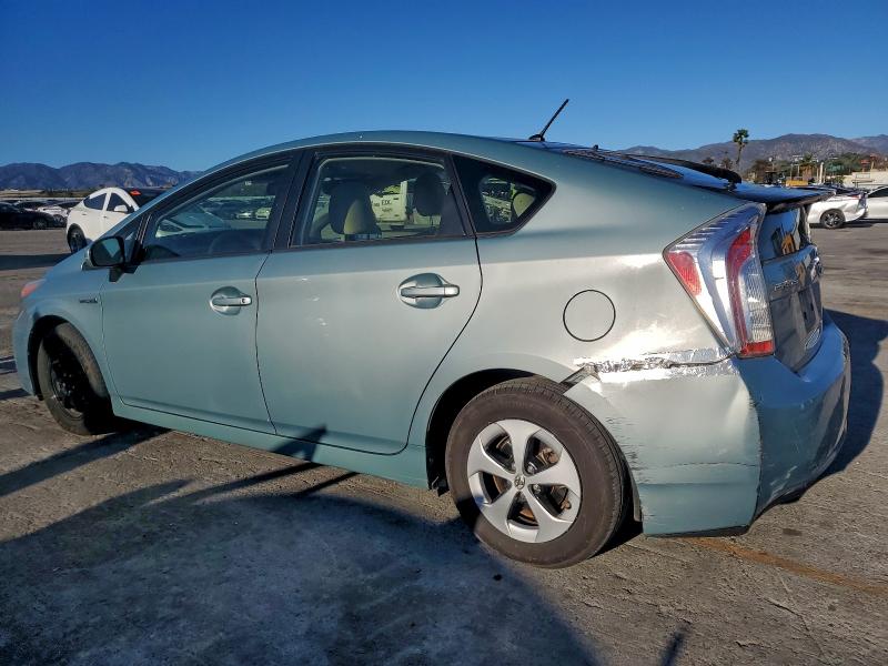 Photo 2 from auction – 2013 TOYOTA PRIUS with VIN JTDKN3DU9D1677668