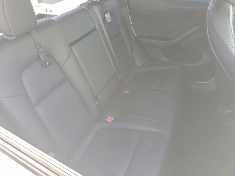 Photo 10 from auction – 2020 TESLA MODEL Y with VIN 5YJYGDEE0LF017798