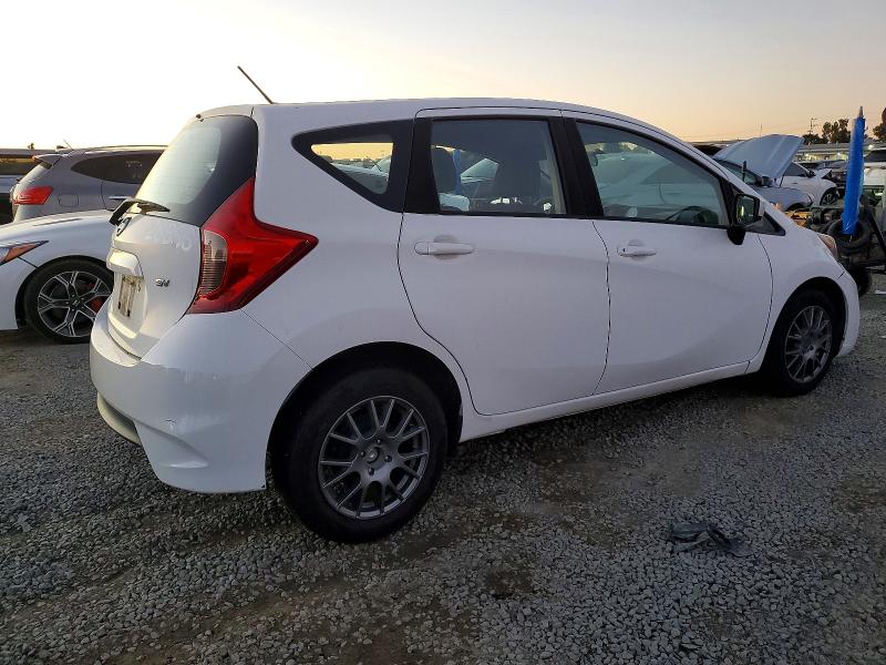 Photo 3 from auction – 2018 NISSAN VERSA NOTE with VIN 3N1CE2CP7JL369660