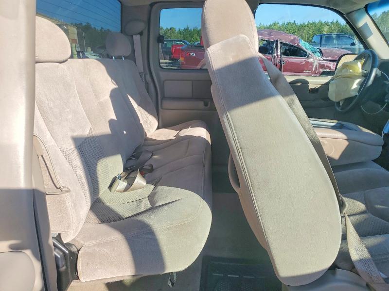 Photo 10 from auction – 2003 CHEVROLET SILVERADO with VIN 2GCEK19T131219075