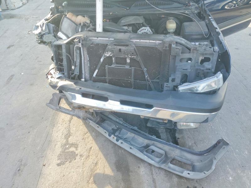 Photo 11 from auction – 2005 CHEVROLET SILVERADO with VIN 2GCEC13T851222368