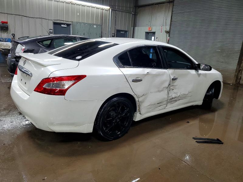 Photo 3 from auction – 2014 NISSAN MAXIMA with VIN 1N4AA5AP2EC457673