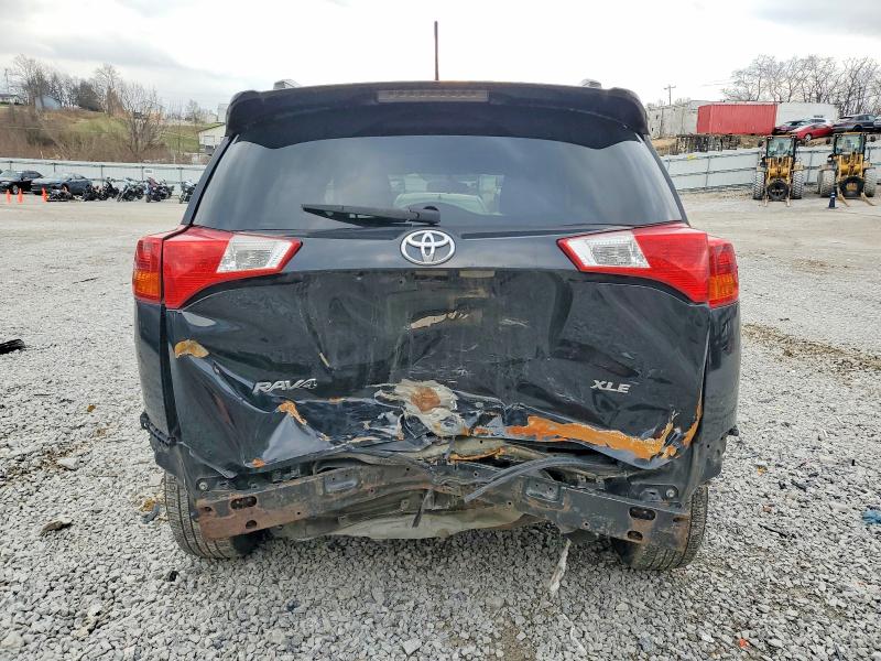 Photo 6 from auction – 2014 TOYOTA RAV4 XLE with VIN 2T3WFREV3EW088031