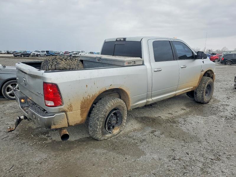 Photo 3 from auction – 2016 RAM 2500 SLT with VIN 3C6UR5DL2GG298279