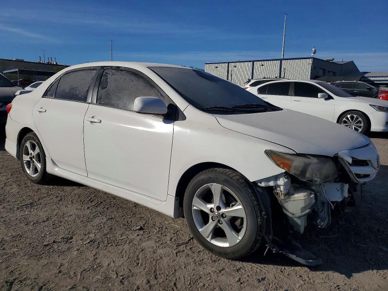 Photo 4 from auction – 2011 TOYOTA COROLLA with VIN 2T1BU4EE0BC743615