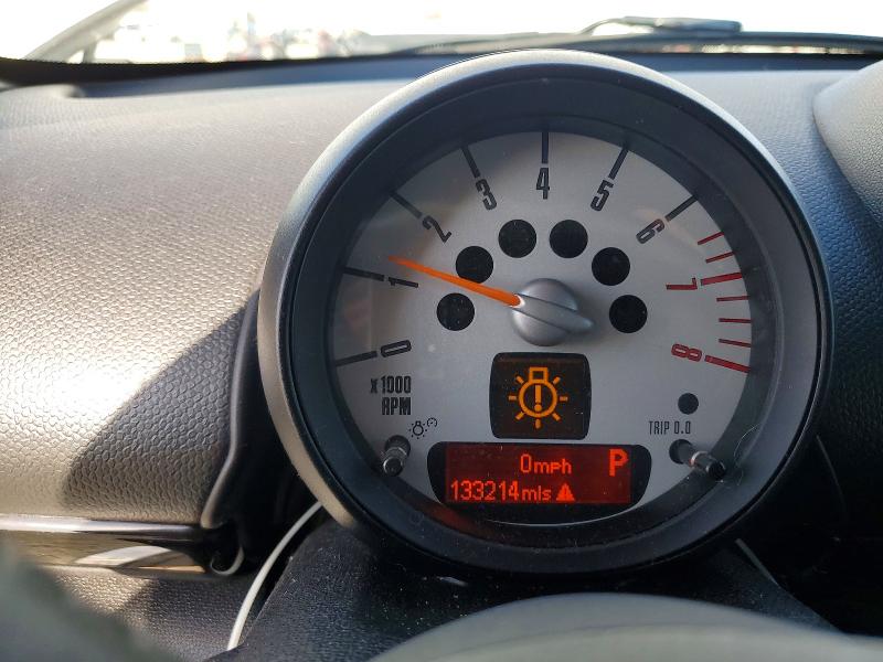 Photo 9 from auction – 2011 MINI COOPER COU with VIN WMWZC5C58BWH99142