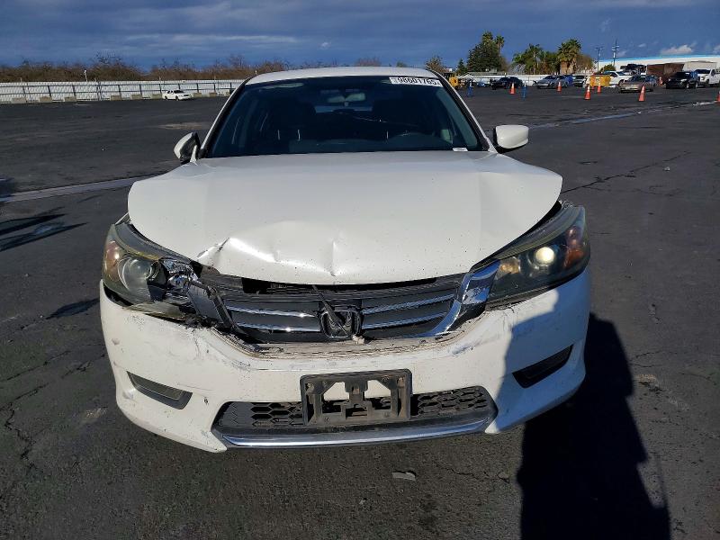 Photo 5 from auction – 2014 HONDA ACCORD with VIN 1HGCR2F57EA016913