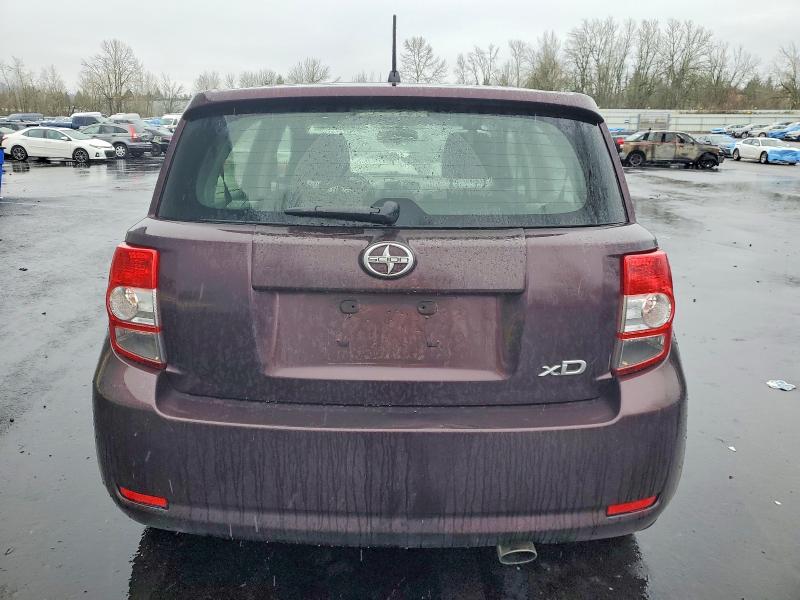 Photo 6 from auction – 2010 TOYOTA SCION XD with VIN JTKKU4B43A1001314