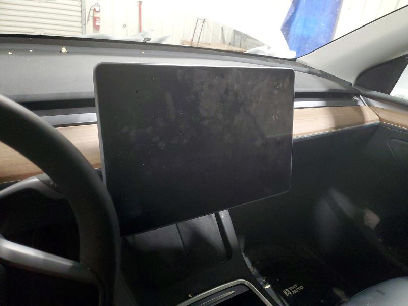 Photo 9 from auction – 2025 TESLA MODEL Y with VIN 7SAYGDED2SF251269