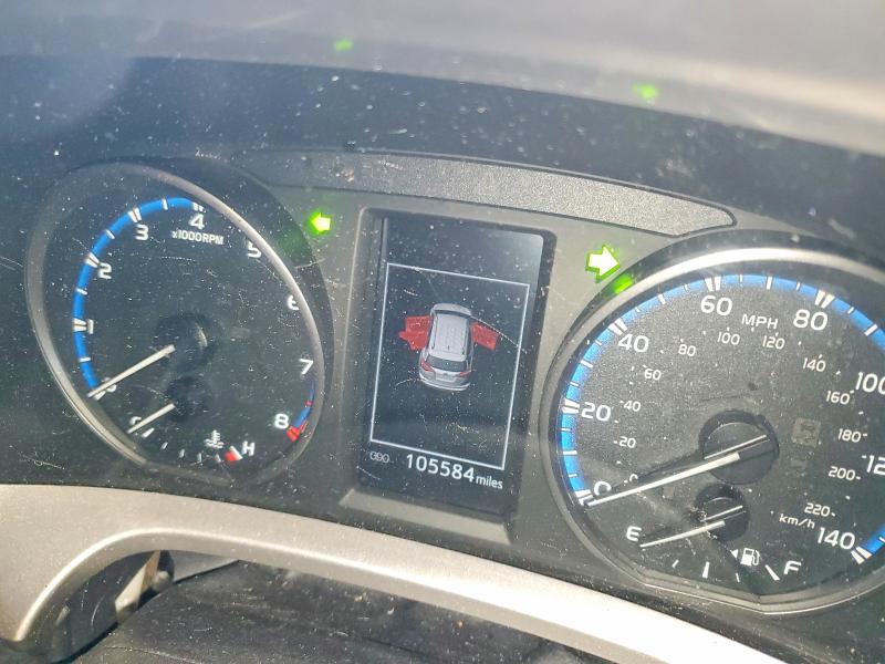 Photo 9 from auction – 2017 TOYOTA RAV4 with VIN JTMZFREV2HJ127885