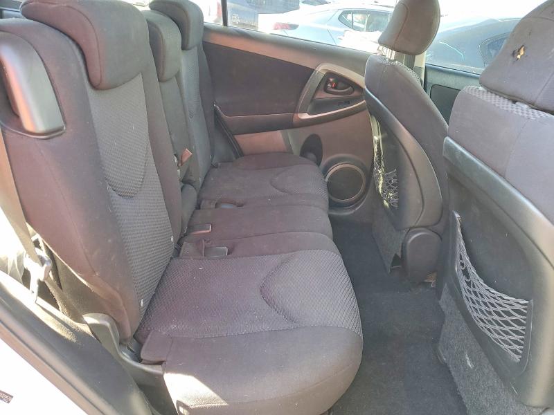 Photo 11 from auction – 2006 TOYOTA RAV4 SPORT with VIN JTMBD32V965029578