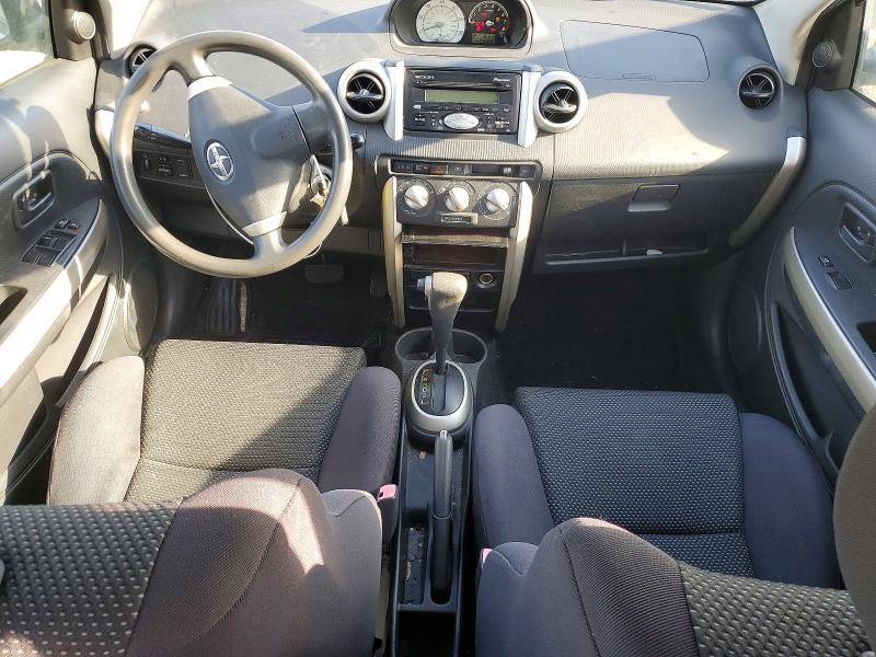 Photo 8 from auction – 2005 TOYOTA SCION XA with VIN JTKKT624X50119581