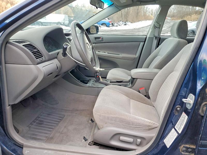 Photo 7 from auction – 2002 TOYOTA CAMRY with VIN JTDBE32K220038438