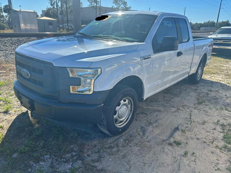 Photo 2 from auction – 2017 FORD F150 SUPER with VIN 1FTFX1EF7HKC76569