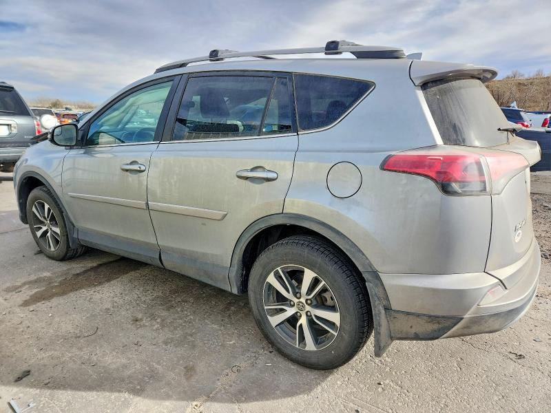 Photo 2 from auction – 2017 TOYOTA RAV4 XLE with VIN 2T3RFREV7HW635660