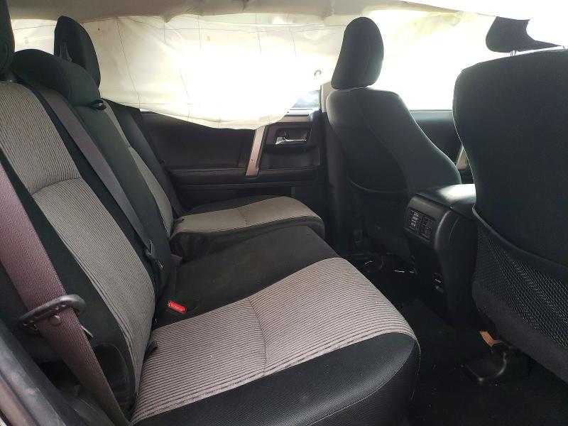 Photo 10 from auction – 2018 TOYOTA 4RUNNER with VIN JTEZU5JR1J5165626