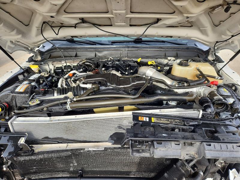 Zdjęcie 11 z aukcji – 2015 FORD F250 SUPER z VIN 1FT7W2BT4FED24435