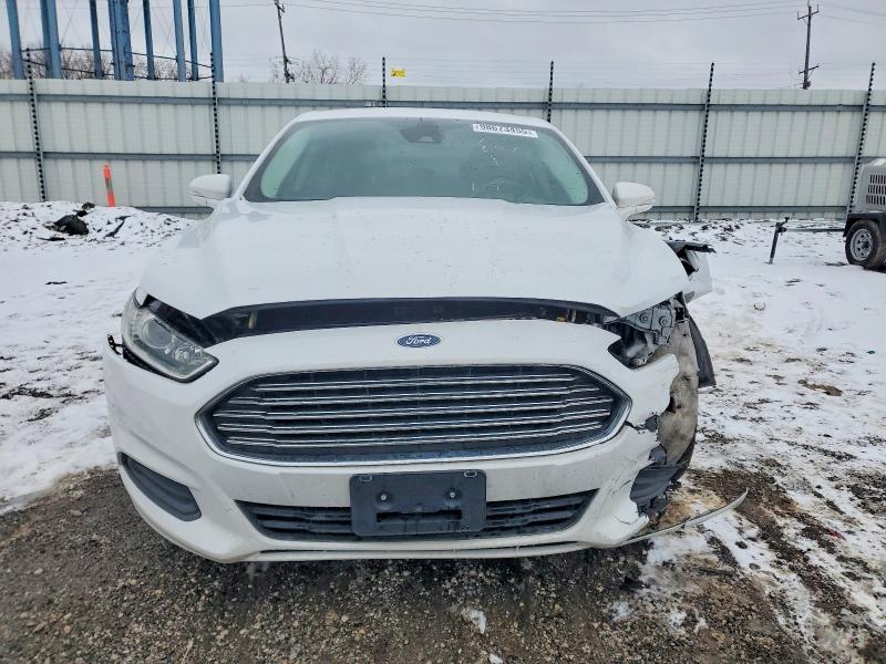 Photo 5 from auction – 2016 FORD FUSION SE with VIN 3FA6P0H79GR292495