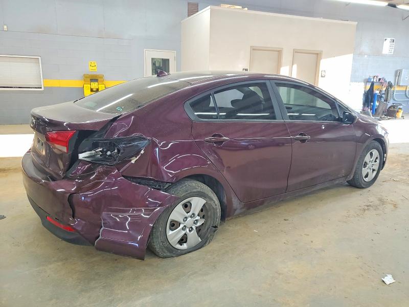Photo 3 from auction – 2018 KIA FORTE with VIN 3KPFK4A75JE258840