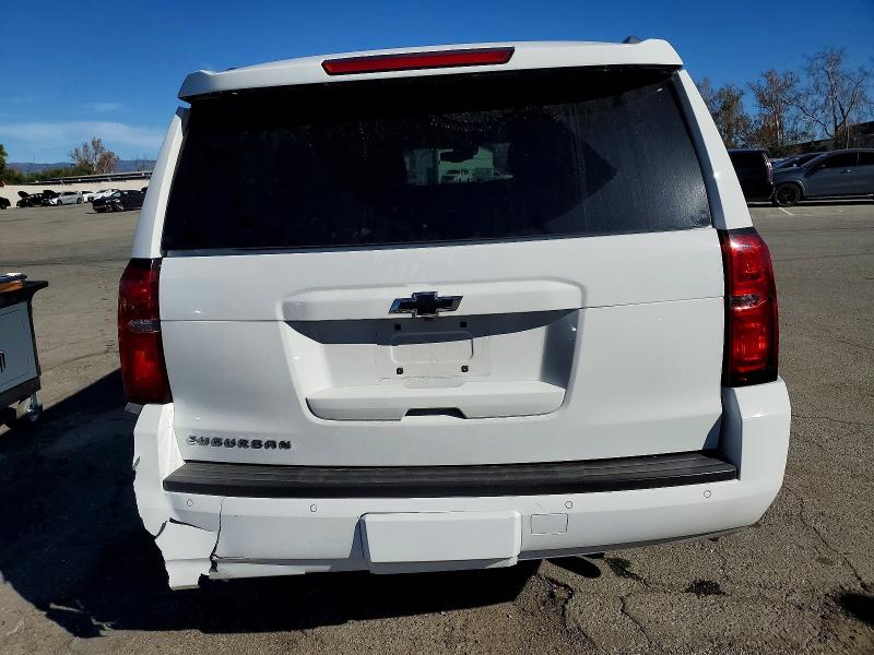 Photo 6 from auction – 2019 CHEVROLET SUBURBAN with VIN 1GNSCHKC4KR188811