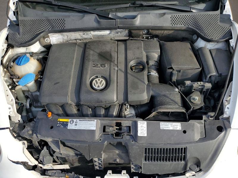 Photo 11 from auction – 2013 VOLKSWAGEN BEETLE with VIN 3VW5P7AT9DM811752