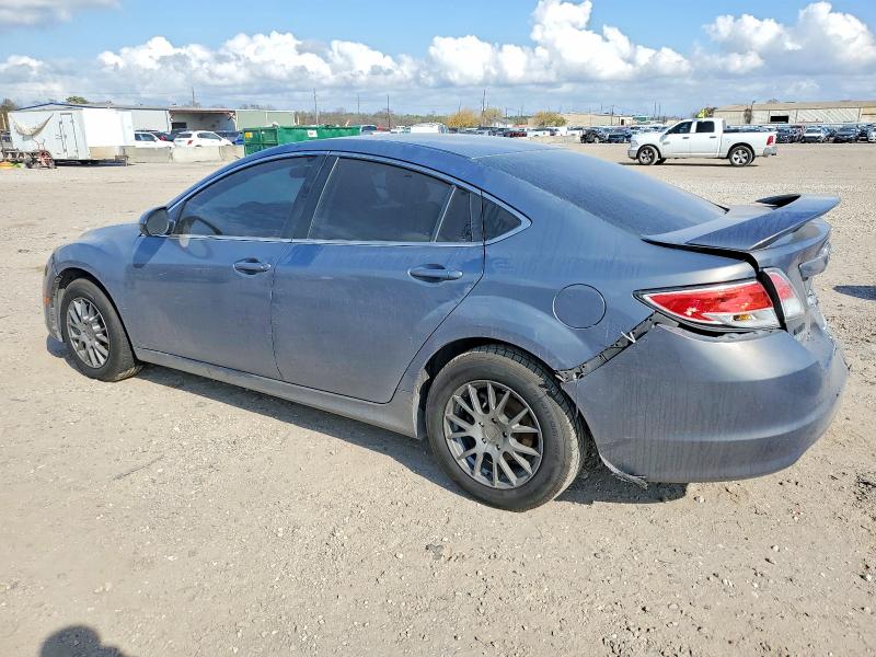 Photo 2 from auction – 2010 MAZDA 6 I with VIN 1YVHZ8BH3A5M26161
