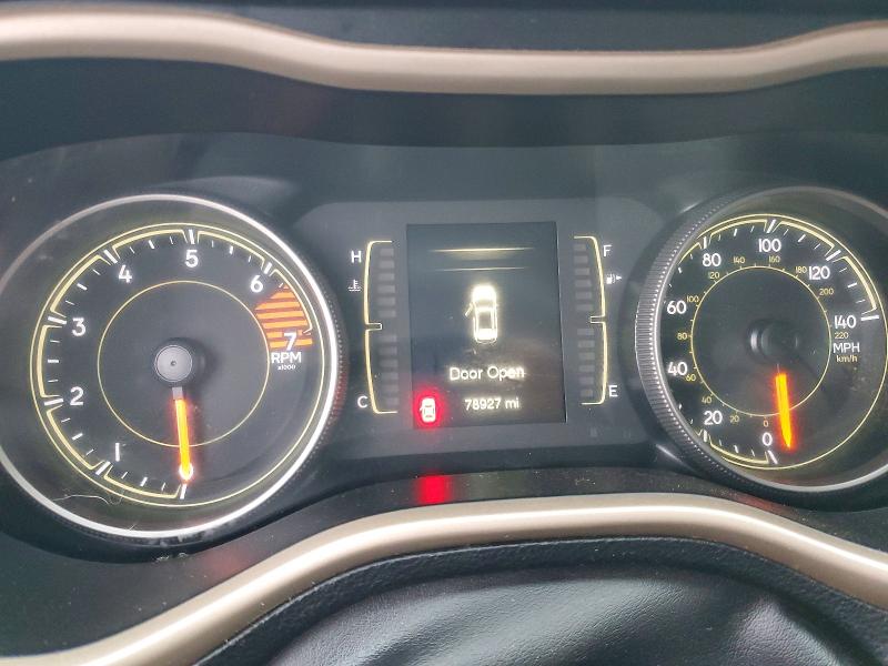 Photo 9 from auction – 2018 JEEP CHEROKEE with VIN 1C4PJLCB5JD566675