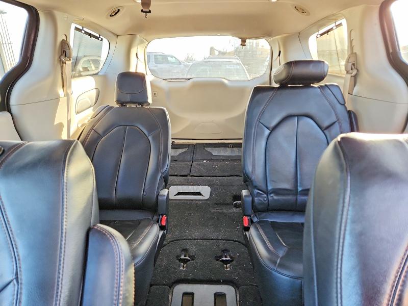 Photo 10 from auction – 2018 CHRYSLER PACIFICA with VIN 2C4RC1BG7JR252933