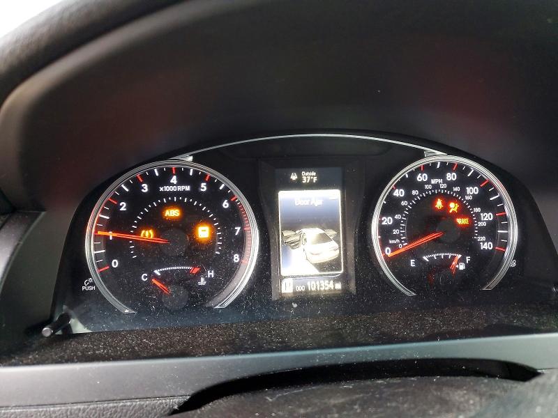 Photo 9 from auction – 2016 TOYOTA CAMRY LE with VIN 4T1BF1FK7GU544547