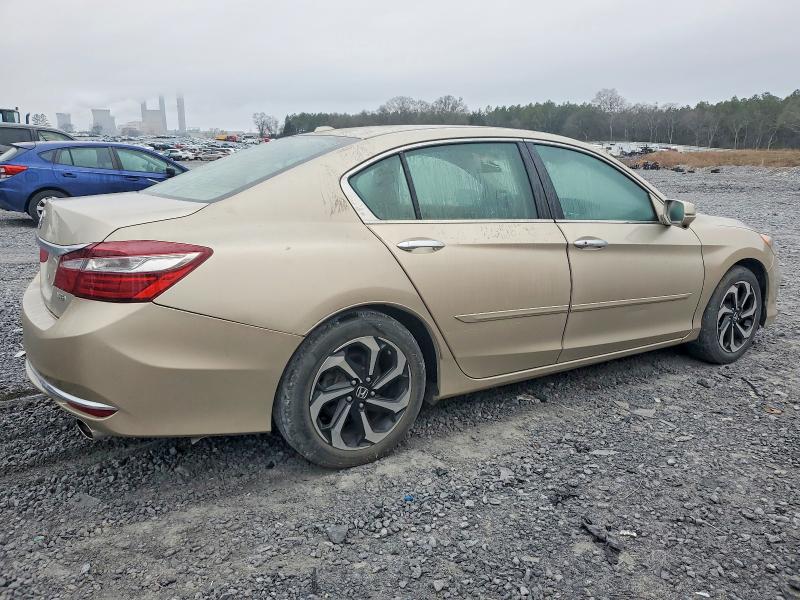 Photo 3 from auction – 2016 HONDA ACCORD with VIN 1HGCR3F07GA007769