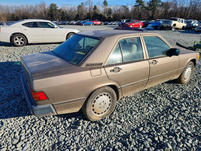 Photo 3 from auction – 1988 MERCEDES-BENZ 190 E 2.3 with VIN WDBDA28D7JF500333