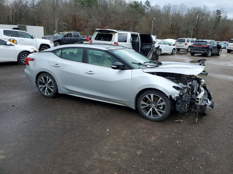 Photo 4 from auction – 2016 NISS MAXIMA with VIN 1N4AA6AP8GC440191