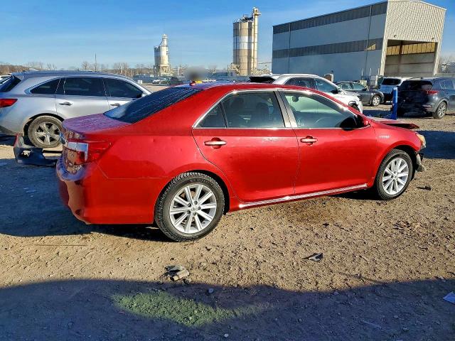 Photo 3 from auction – 2012 TOYOTA CAMRY with VIN 4T1BD1FKXCU062851