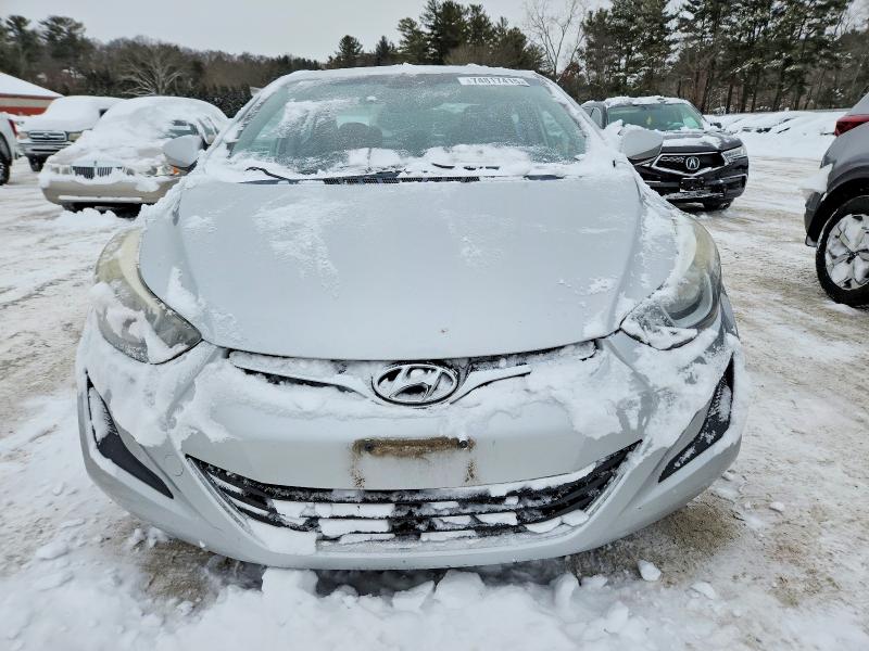 Photo 5 from auction – 2016 HYUNDAI ELANTRA with VIN KMHDH4AE2GU531145