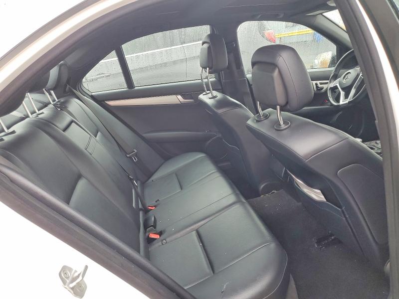 Photo 10 from auction – 2013 MERCEDES-BENZ C 300 4MAT with VIN WDDGF8AB9DG084236