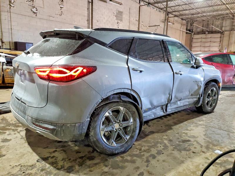 Photo 3 from auction – 2024 CHEVROLET BLAZER with VIN 3GNKBCR41RS282477