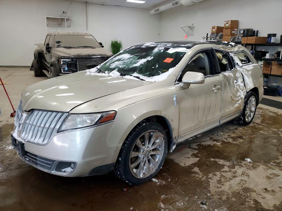 LINCOLN MKT 2011 with VIN 2LMHJ5AT4BBJ51463 - Photo from auction