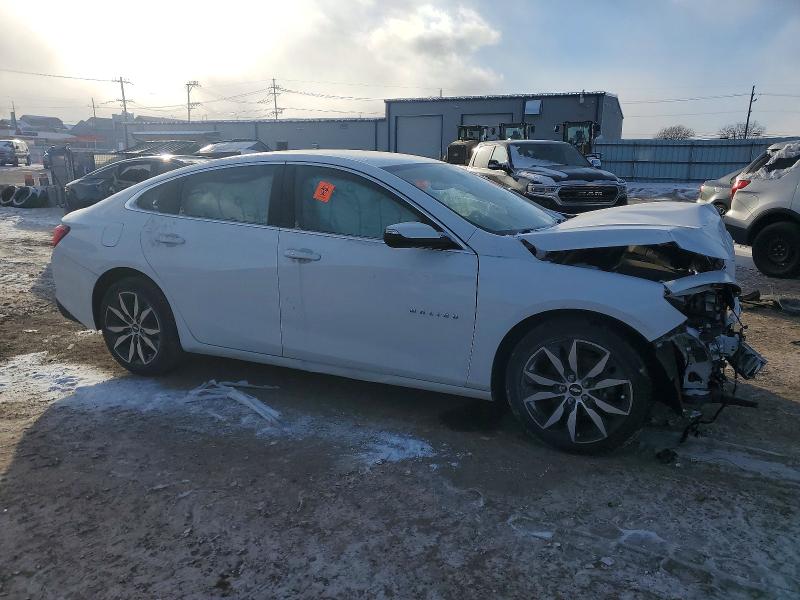 Photo 4 from auction – 2018 CHEVROLET MALIBU with VIN 1G1ZD5ST7JF278045