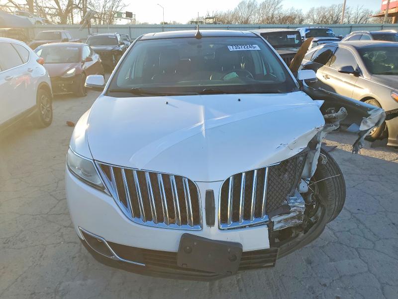 Photo 5 from auction – 2013 LINCOLN MKX with VIN 2LMDJ8JK1DBL40842