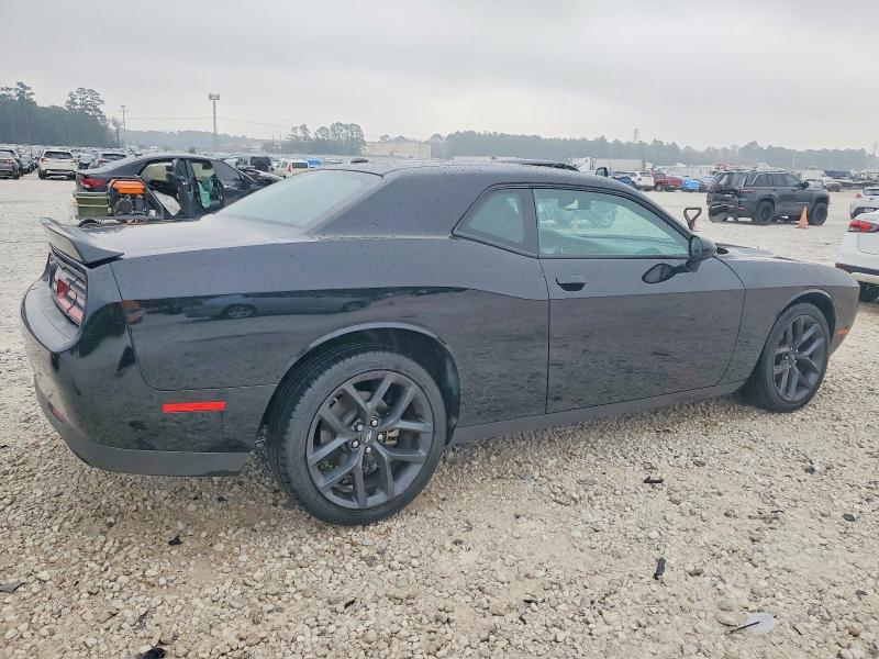 Photo 3 from auction – 2022 DODGE CHALLENGER with VIN 2C3CDZAG7NH233561