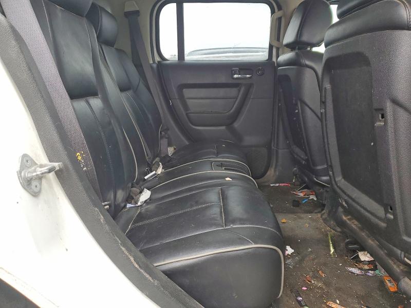 Photo 11 from auction – 2006 HUMMER H3 with VIN 5GTDN136068305820