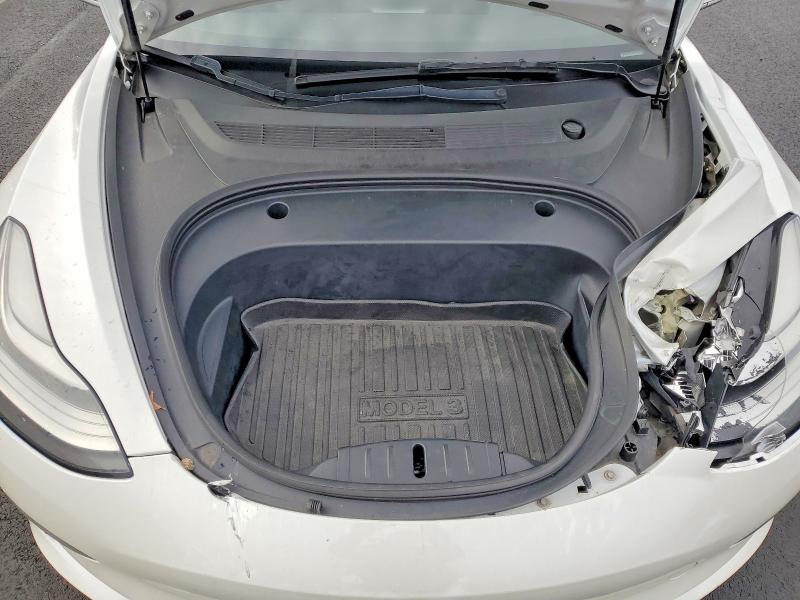 Photo 11 from auction – 2018 TESLA MODEL 3 with VIN 5YJ3E1EB2JF092536