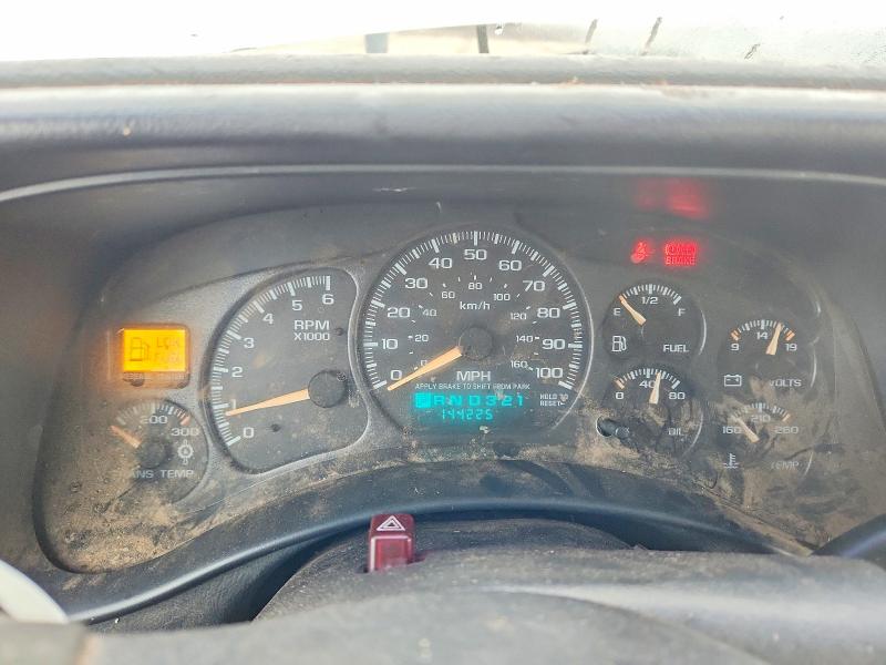 Photo 9 from auction – 2001 CHEVROLET SILVERADO with VIN 1GCHC29U41E286581