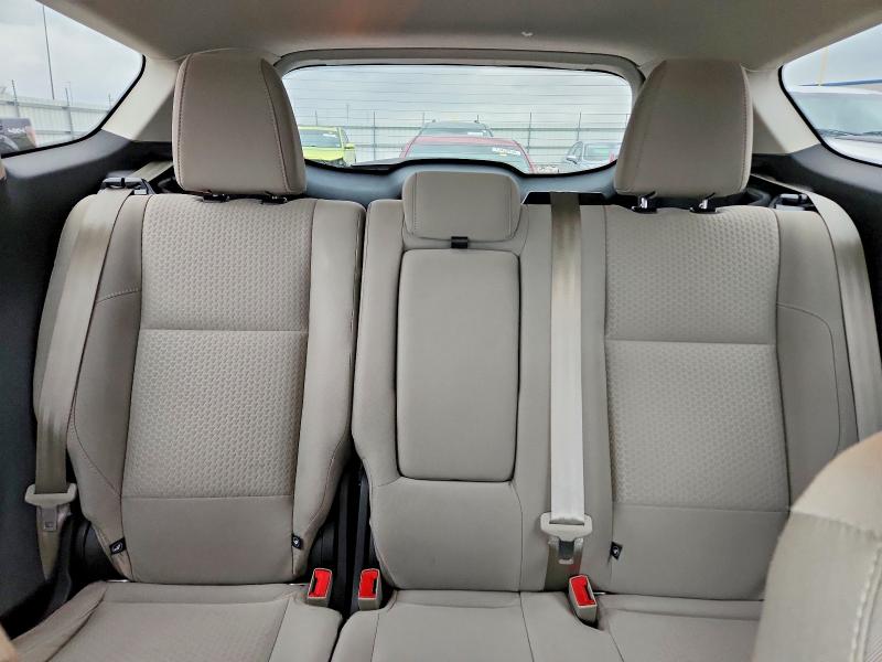 Photo 10 from auction – 2017 FORD ESCAPE SE with VIN 1FMCU9GD3HUC28511